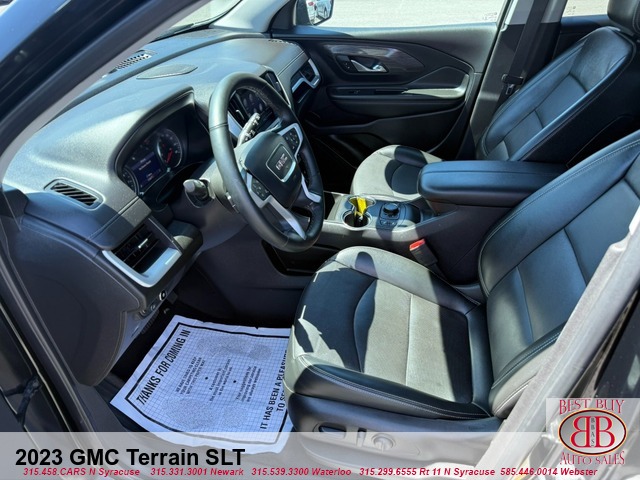 152832i.jpg